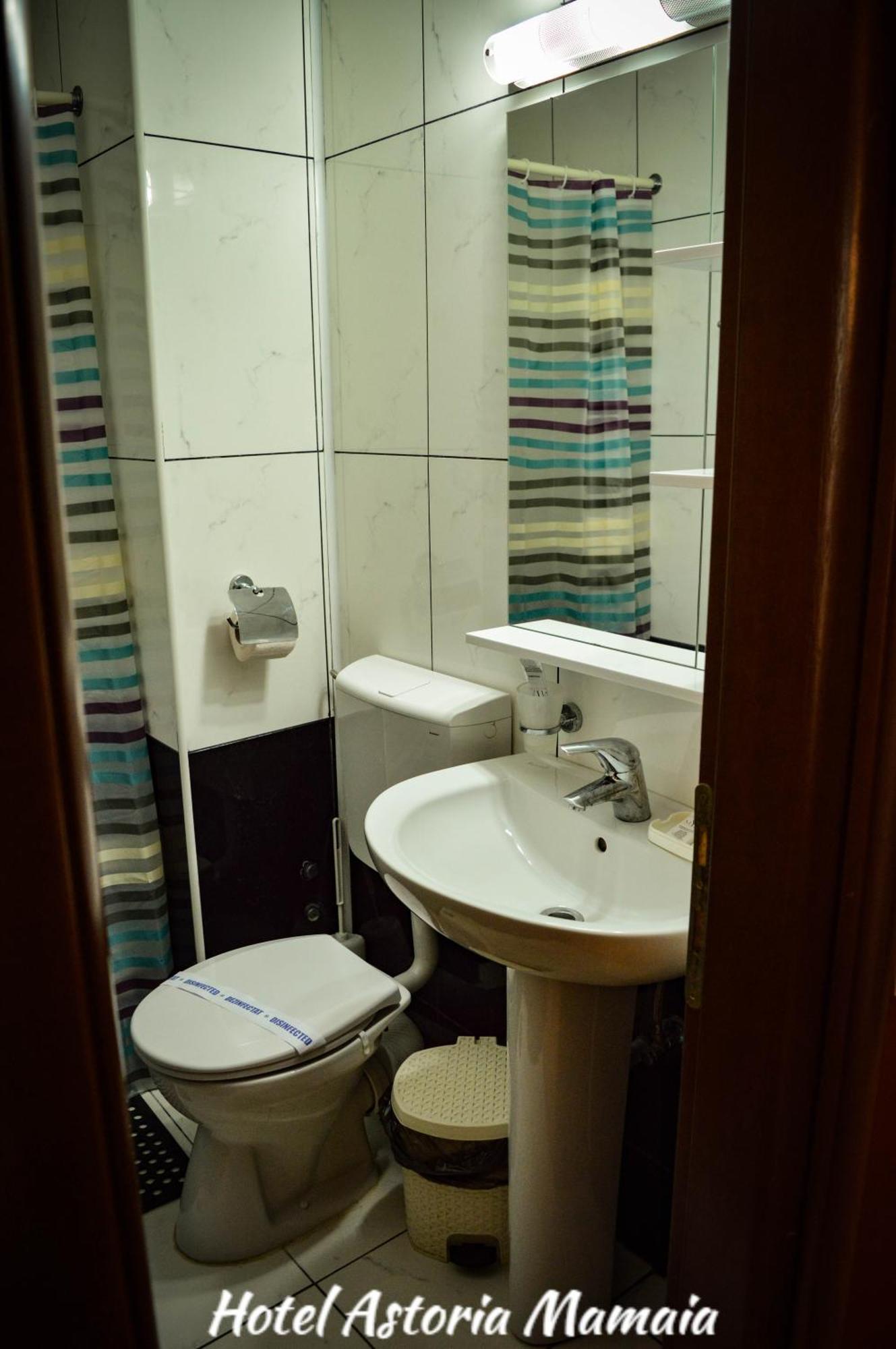 Hotel Astoria Мамая Екстериор снимка