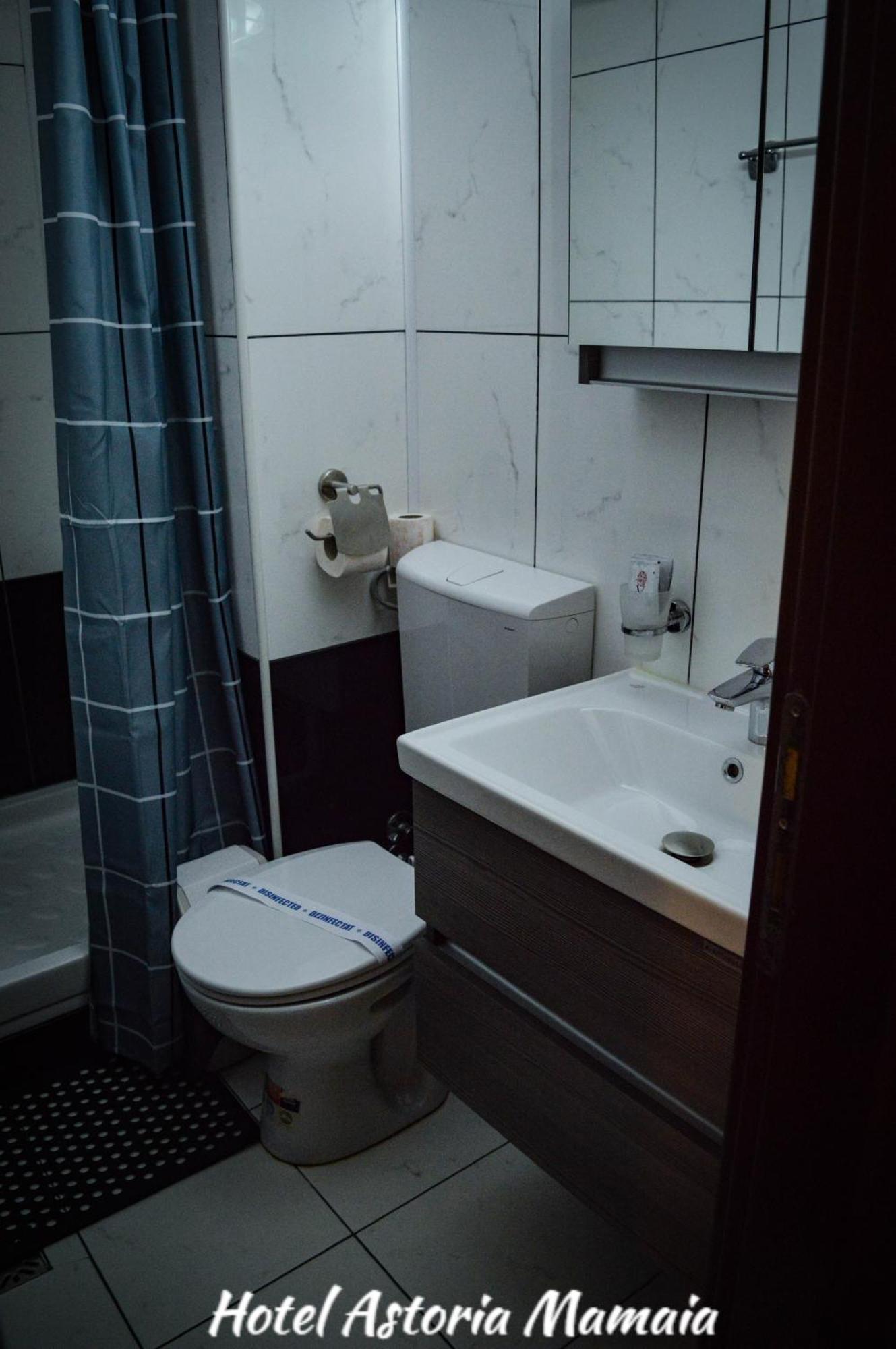 Hotel Astoria Мамая Екстериор снимка