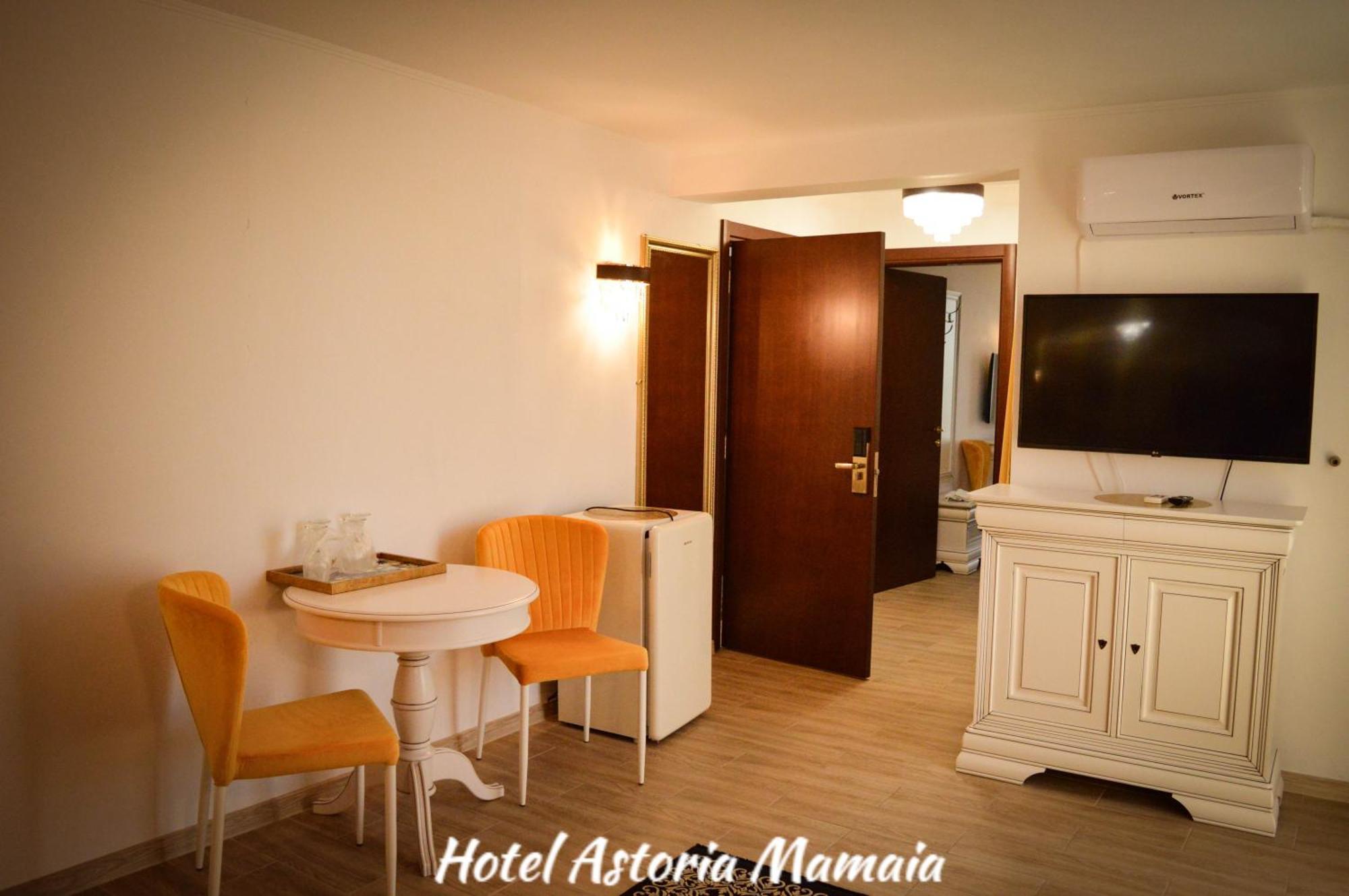 Hotel Astoria Мамая Екстериор снимка
