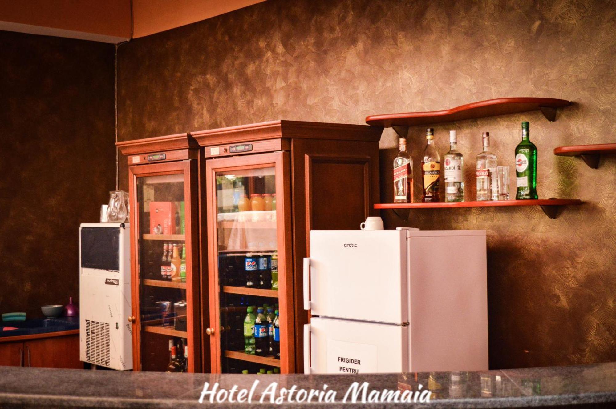 Hotel Astoria Мамая Екстериор снимка