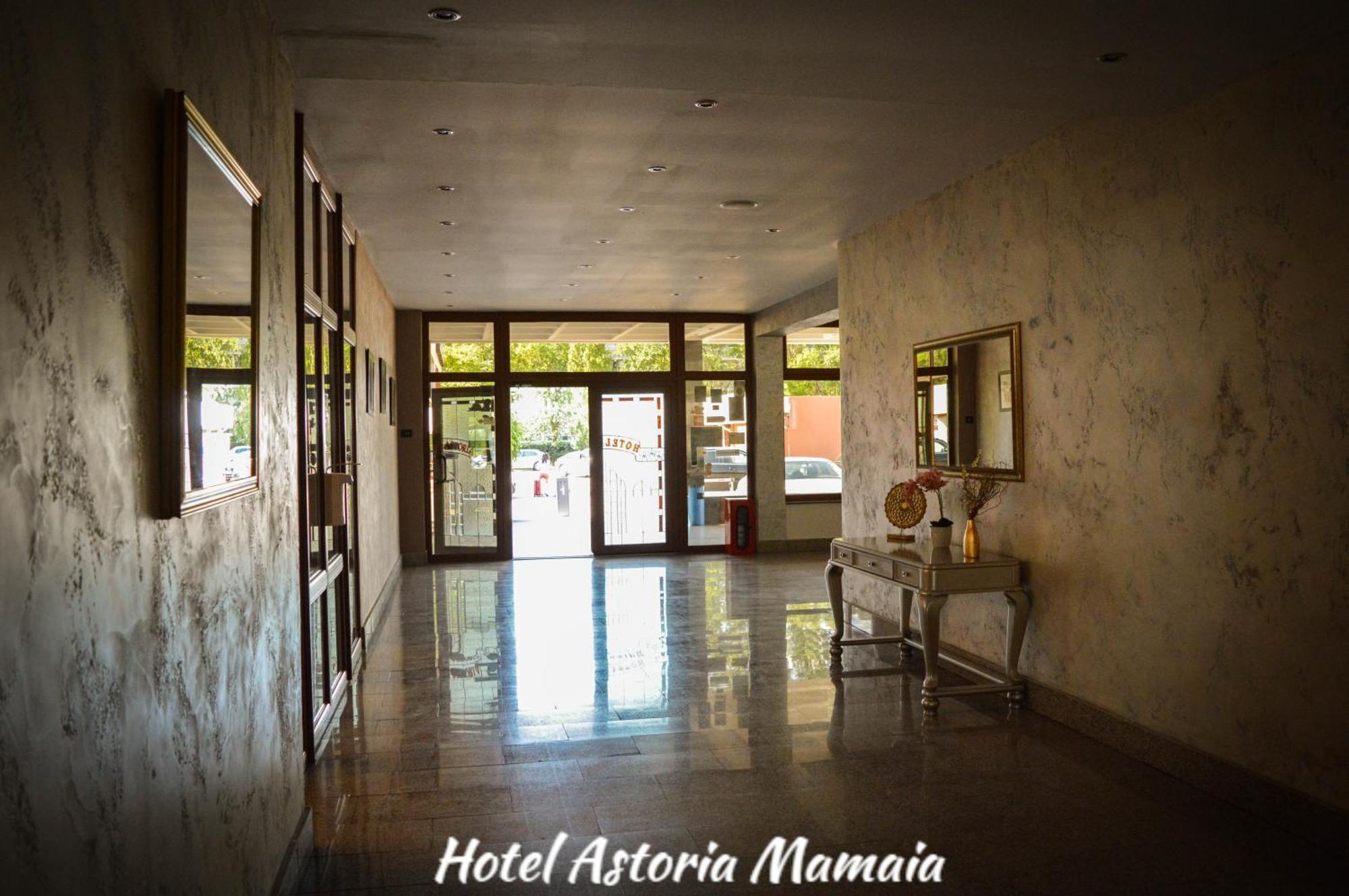 Hotel Astoria Мамая Екстериор снимка